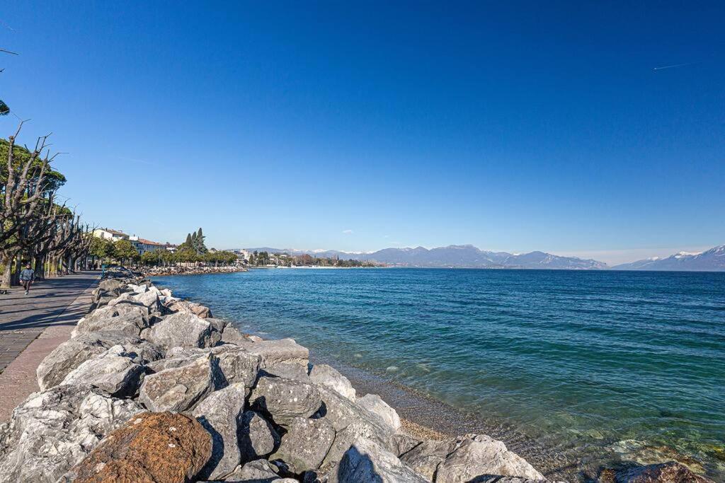 Garda Lake View Apartment Ντεζεντσάνο ντελ Γκάρντα Εξωτερικό φωτογραφία